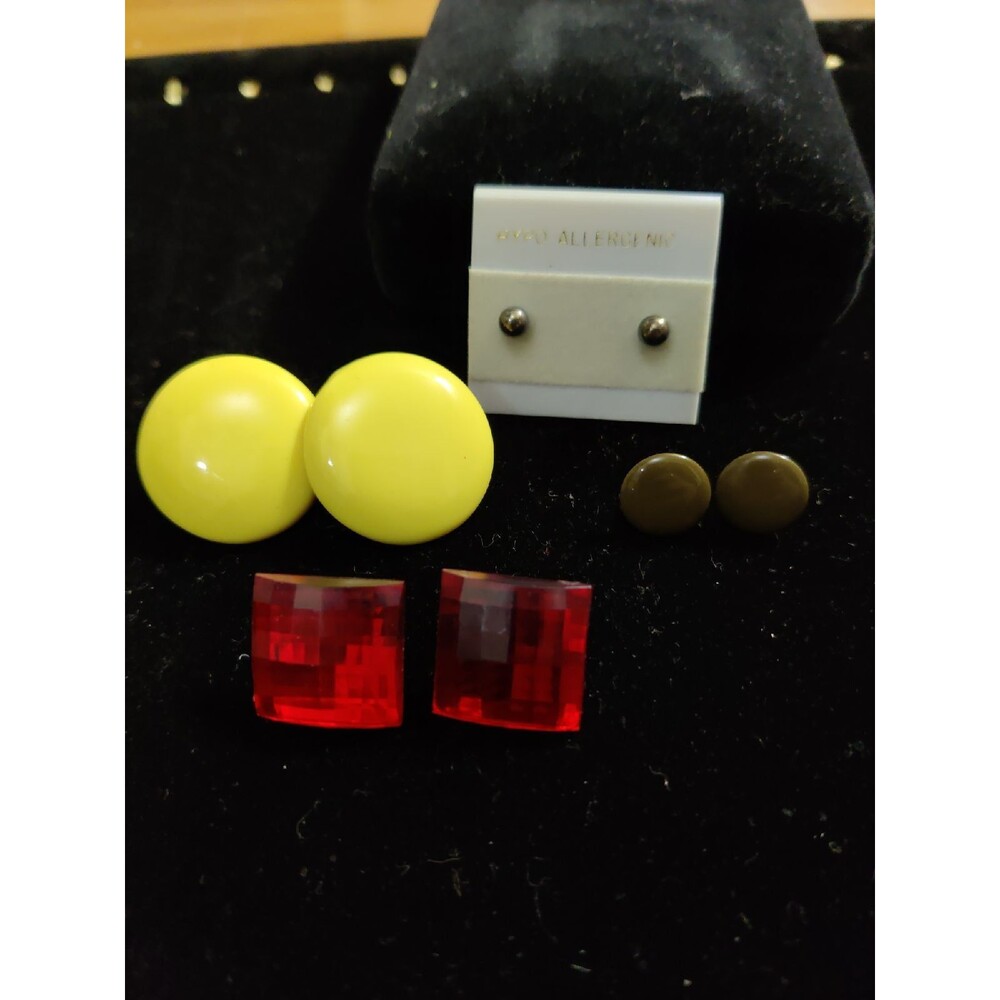 Stud Earrings